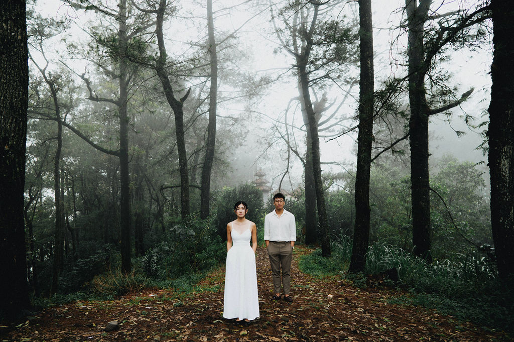 Couple Session of Lois and Wei Yao by Terralogical
